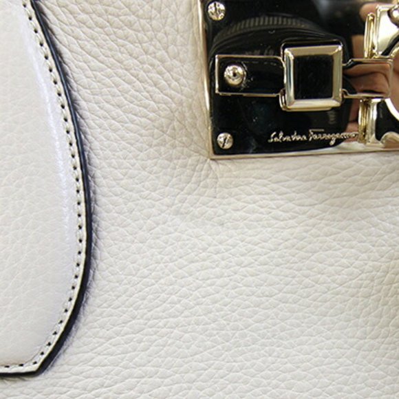 SALVATORE FERRAGAMO White Leather Tote Bag - Picture 5 of 9